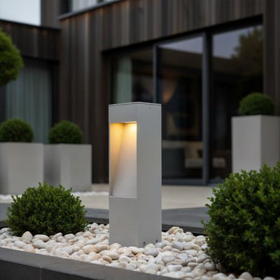 Square bollards